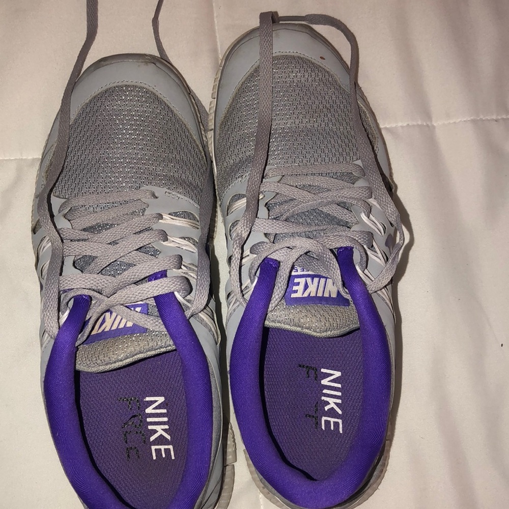 gray & purple nike shoes